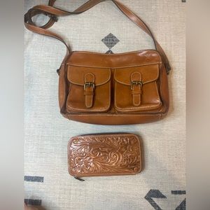 Patricia Nash Leather bag purse with wallet